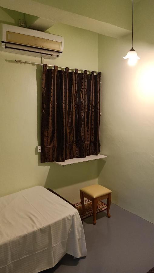 Snoopy Homestay Two Bedroom Batu Pahat Kültér fotó